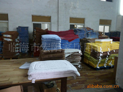 廠家直銷(xiāo) 外貿(mào)品質(zhì)50*80cm+50*50cm兩件套浴室地墊，臨海市宏陽(yáng)家居用品廠